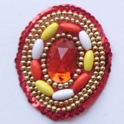 Oeteldonk Edelsteen Broche